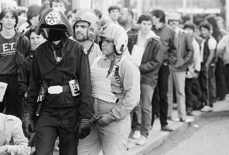 Illustration for article titled A Brief Visual History of People Waiting in Line for Star Wars